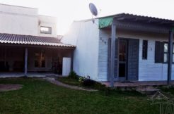 2 CASAS em Cidreira/RS pelo Preço de 1