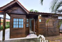 Casa Mista com 3 Dormitórios e Espaço Gourmet com Churrasqueira na Praia de Cidreira/RS