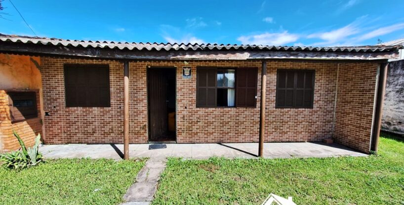 Casa com 3 Dormitórios, Suíte, Pátio Amplo na Praia de Cidreira/RS