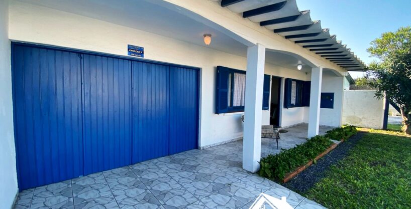 Excelente Casa com 3 Dormitórios na Praia de Cidreira/RS