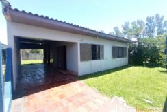 Casa com 3 Dormitórios Apta ao Financiamento Bancário na Praia em Cidreira/RS