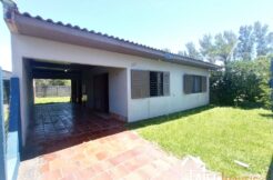 Casa com 3 Dormitórios Apta ao Financiamento Bancário na Praia em Cidreira/RS