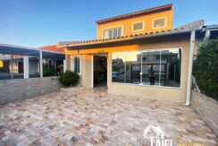 Belíssimo Sobrado Apenas 2 Quadras do Mar na Praia em Cidreira/RS