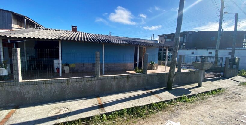 Encantadora Residência no Centro da Praia de Cidreira/RS
