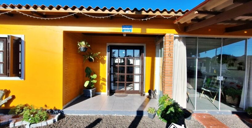 Encantadora Residência com 2 Dormitórios na Praia de Cidreira/RS