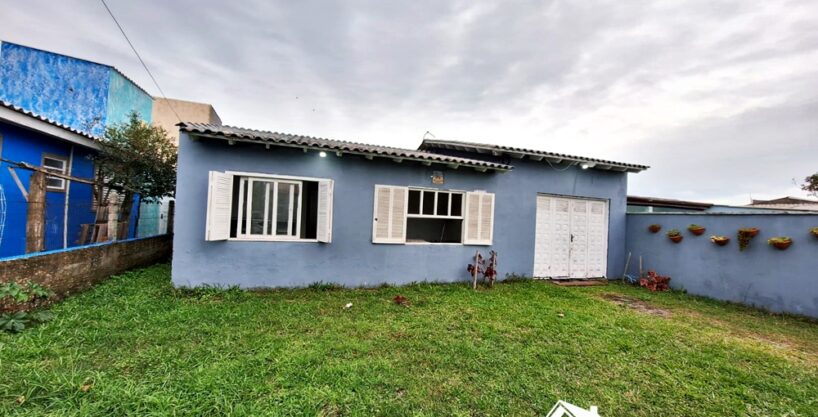 Casa com 3 Dormitórios Praticamente ao lado do Supermercado Asun – Cidreira/RS