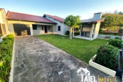 Casa Ampla – Apta ao Financiamento Bancário – com Quiosque Gourmet na Praia de Cidreira/RS