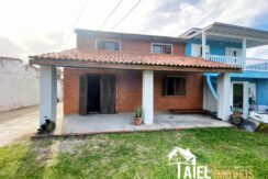 Sobrado com 3 Dormitórios e Suíte no Centro da Praia de Cidreira/RS