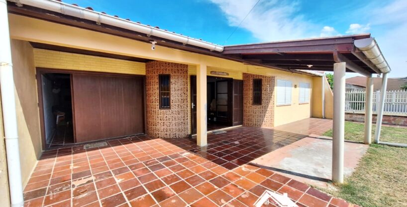 Casa Ampla – Apta ao Financiamento Bancário – na Melhor Localização da Praia de Cidreira/RS