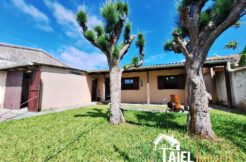 Casa com 2 Dormitórios no bairro Centro em Cidreira/RS 