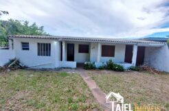 Casa com 3 Dormitórios e Pátio Amplo no Bairro Nazaré em Cidreira/RS