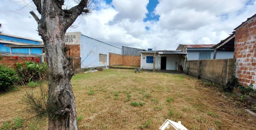 Residência com 2 Dormitórios na Avenida Mostardeiros – Praia de Cidreira/RS