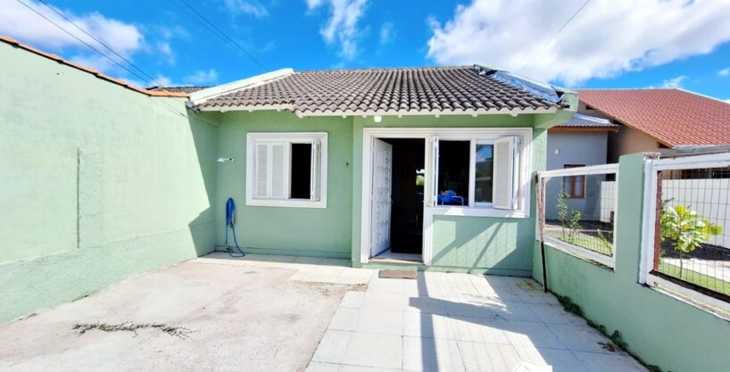 Linda Casa Geminada Semimobiliada Apta ao Financiamento Bancário em Oasis – Praia de Tramandaí/RS