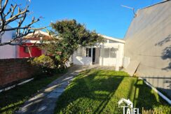 Encantadora Residência com 2 Dormitórios no bairro Nazaré de Cidreira/RS