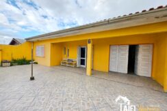 Casa na Beira Mar do Bairro Centro TOTALMENTE de Laje na Praia de Cidreira/RS