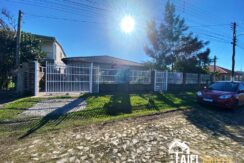 Casa de Laje com 3 Dormitórios e Suíte no Centro da Praia de Cidreira/RS