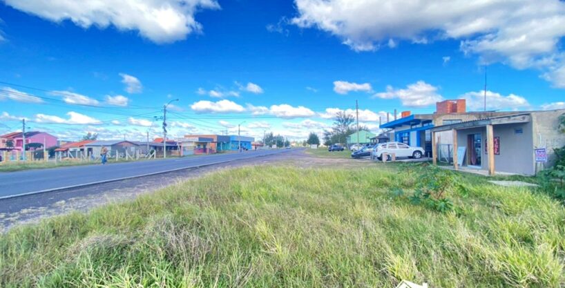 Excelente Terreno na Avenida Interpraias em Salinas na Praia de Cidreira/RS
