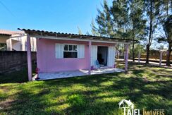Casa de Esquina – Apta ao Financiamento Bancário – com Quiosque Gourmet na Praia de Cidreira/RS