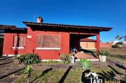 Casa Ampla com 3 Terrenos – Apta ao Financiamento Bancário – Bairro Salinas na Praia de Cidreira/RS