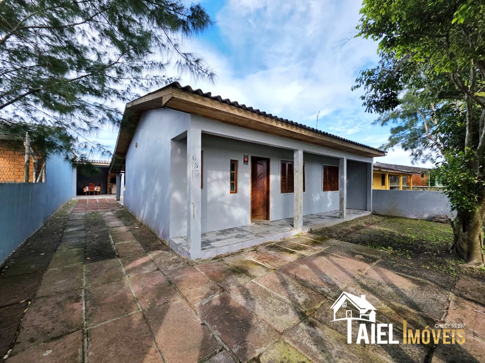 Casa Ampla e Anexo Gourmet com Churrasqueira e Fogão Campeiro na Praia de Cidreira/RS