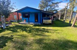 Casa Mista com Pátio Amplo em Pinhal Sul, Balneário Pinhal/RS