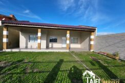 Incrível Residência com 4 Dormitórios e Suíte na Avenida Mostardeiros em Cidreira/RS