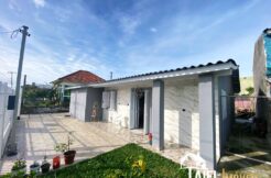 Casa Ampla e Anexo Gourmet com Churrasqueira e Fogão Campeiro na Praia de Cidreira/RS