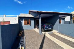 Casa Apta ao Financiamento Bancário a menos de 50m da Praia em Cidreira/RS