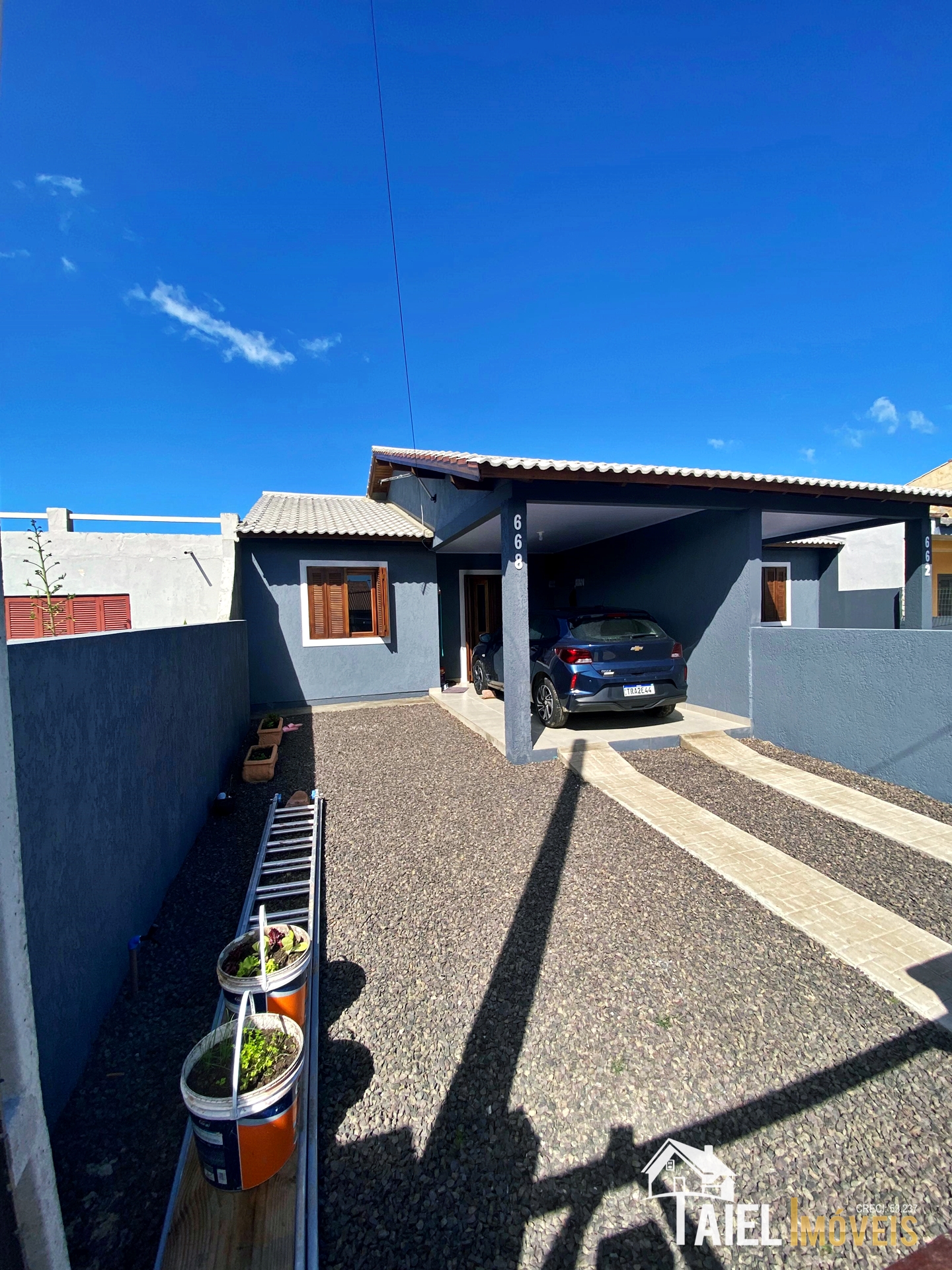 Casa Apta ao Financiamento Bancário a menos de 50m da Praia em Cidreira/RS