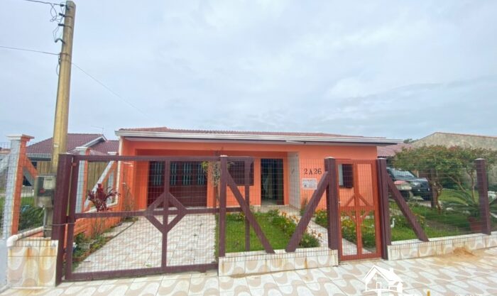 Incrível Residência com 3 Dormitórios e Anexo no Bairro Centro da Praia de Cidreira/RS